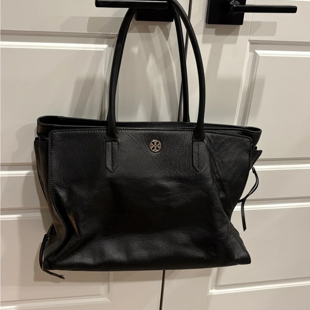 TORY BURCH Large Pebble Grain Leather Tote Bag - Picture 5 of 14